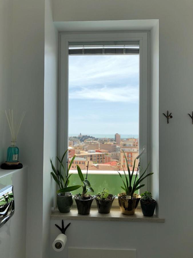 Eleventh Floor Suites Cagliari Eksteriør billede